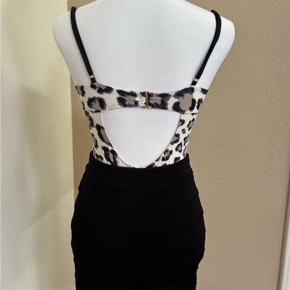 Guess Cheetah bodysuit with black mini pencil skirt - Picture 10 of 12